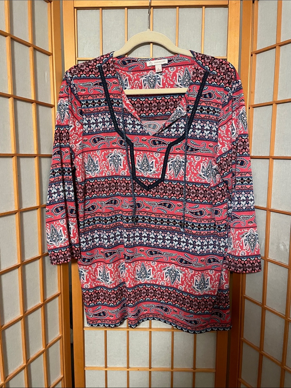 Dress Barm Women’s Size L Coral Paisley Tunic Top Navy Trim Tassel Detail